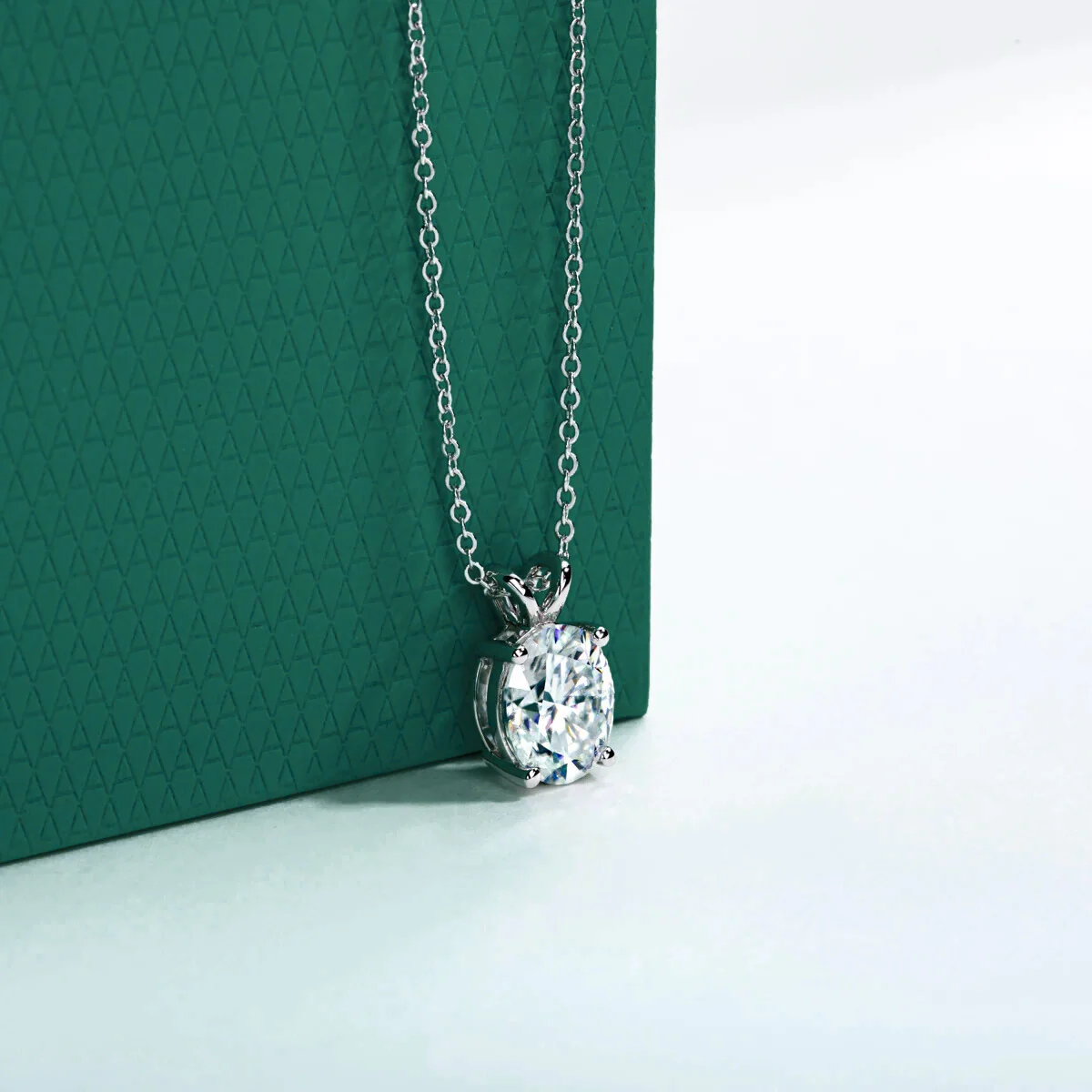 The Maeva Oval Cut Moissanite Necklace